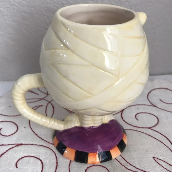Halloween Mummy Spider Cup Mug - Picture 4 of 4